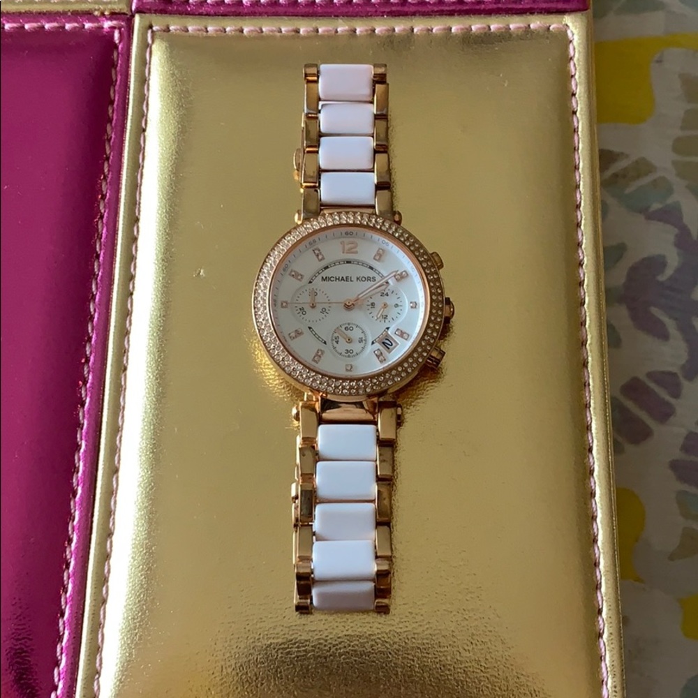 White & Gold Michael Kors Wrist Watch